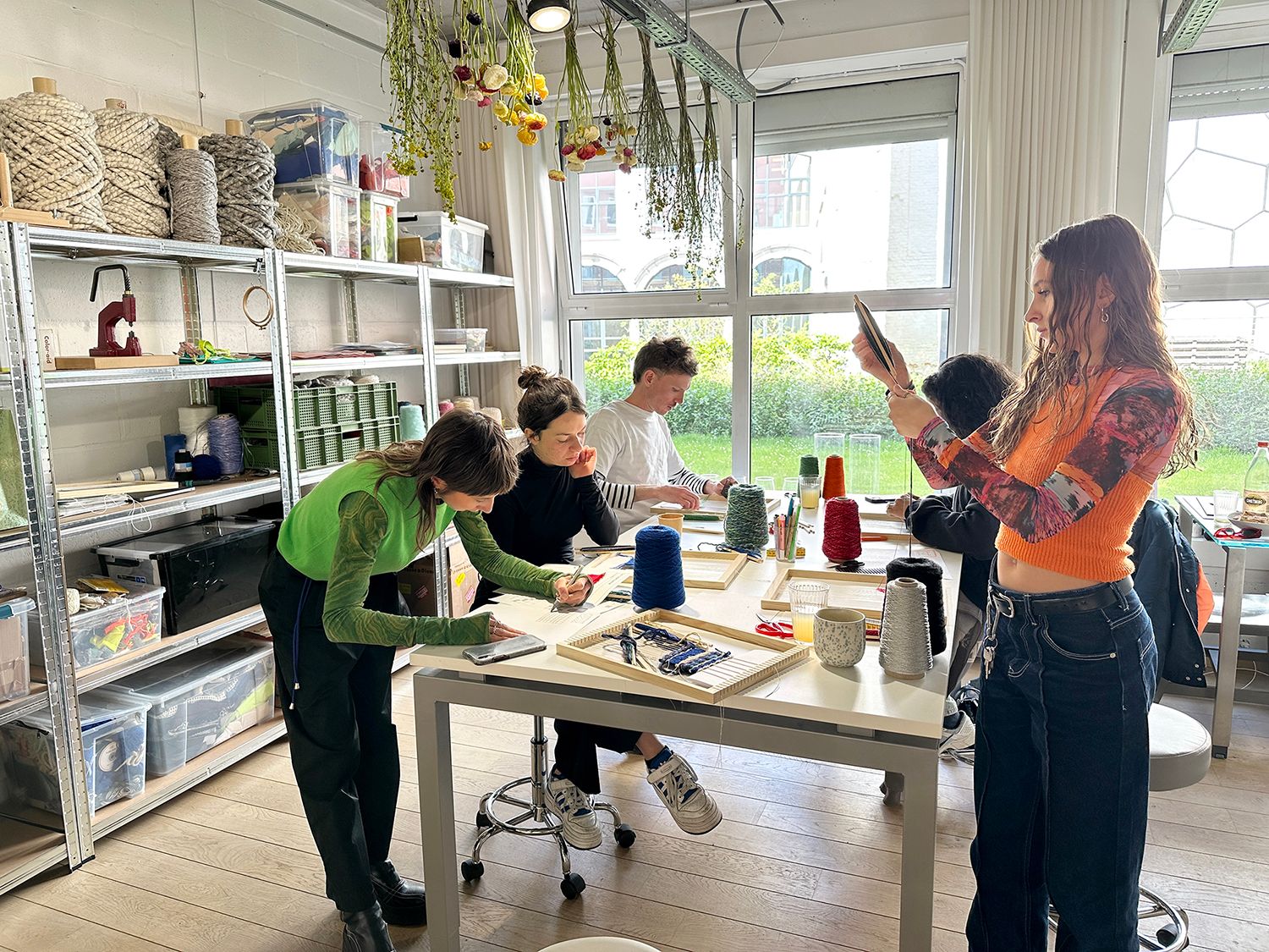 Introduction to frame loom weaving